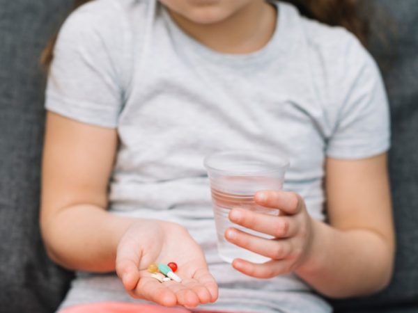 O que todos os pais devem saber sobre medicamentos especiais para crianças.