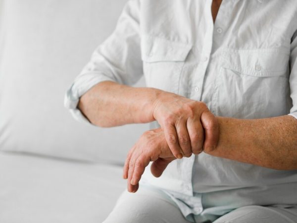 O Impacto do Tratamento com Enbrel na Artrite Reumatoide